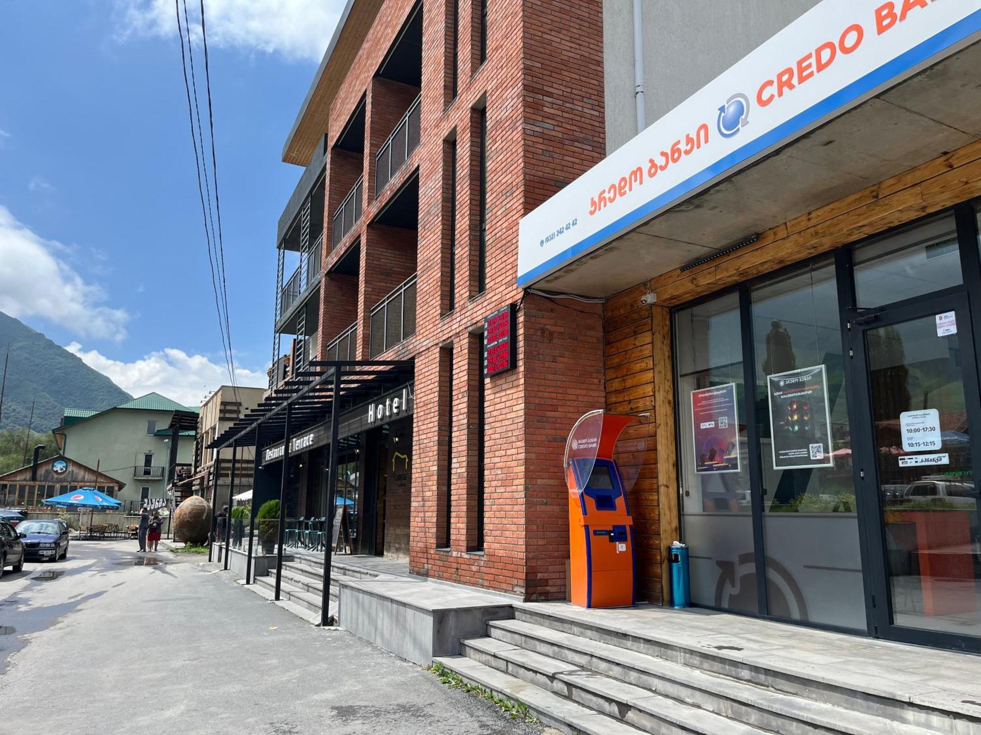 Hotel Stancia Kazbegi - City Center Kültér fotó